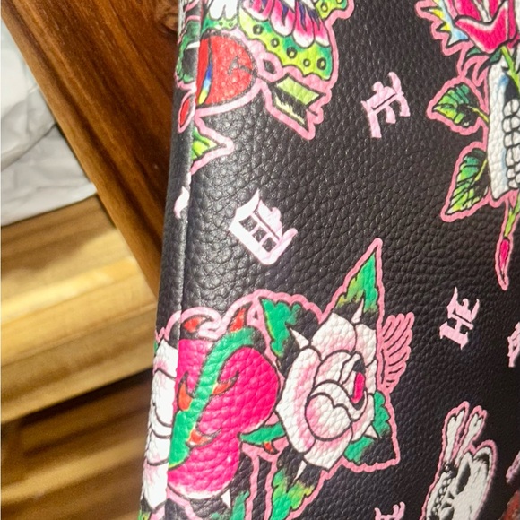 Ed Hardy Black and Pink Shoulder Bag - Picture 10 of 12